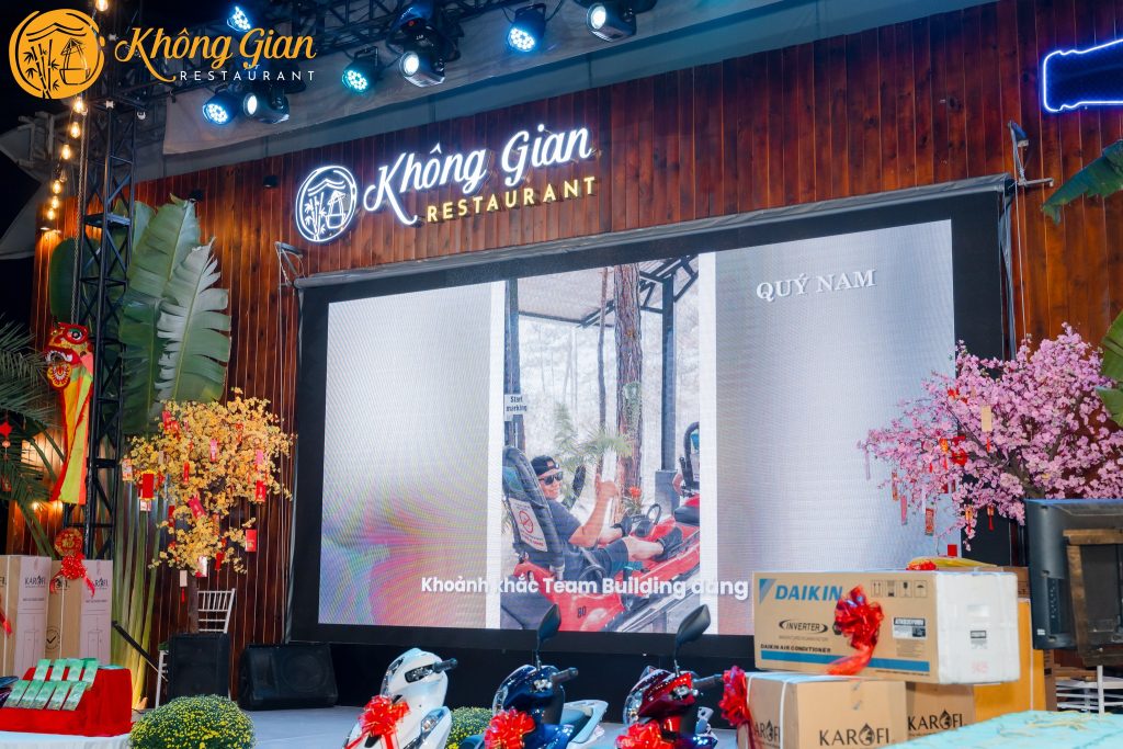 tat nien view song9