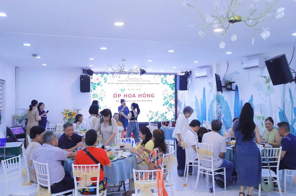 nha hang ben song1